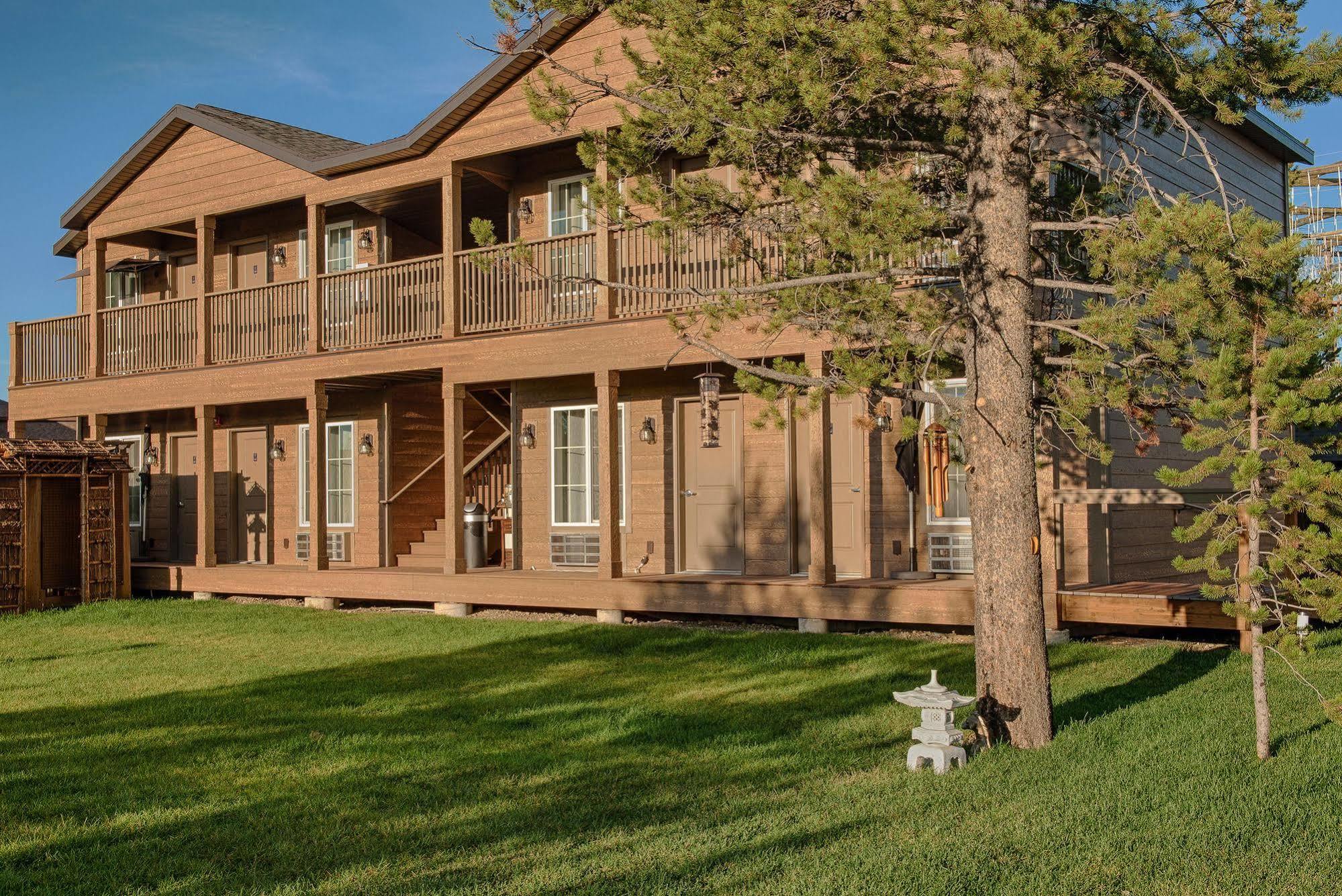 Tao'S Inn West Yellowstone Exterior foto