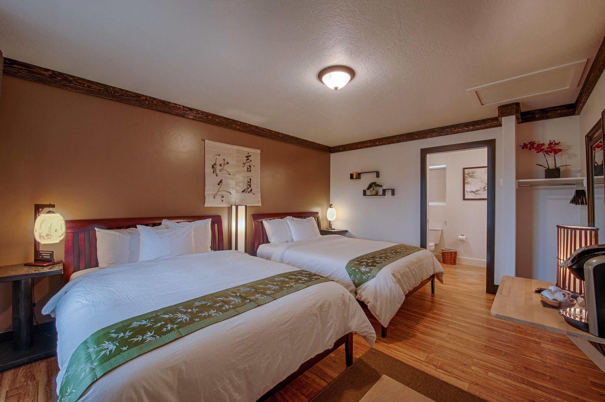 Tao'S Inn West Yellowstone Exterior foto