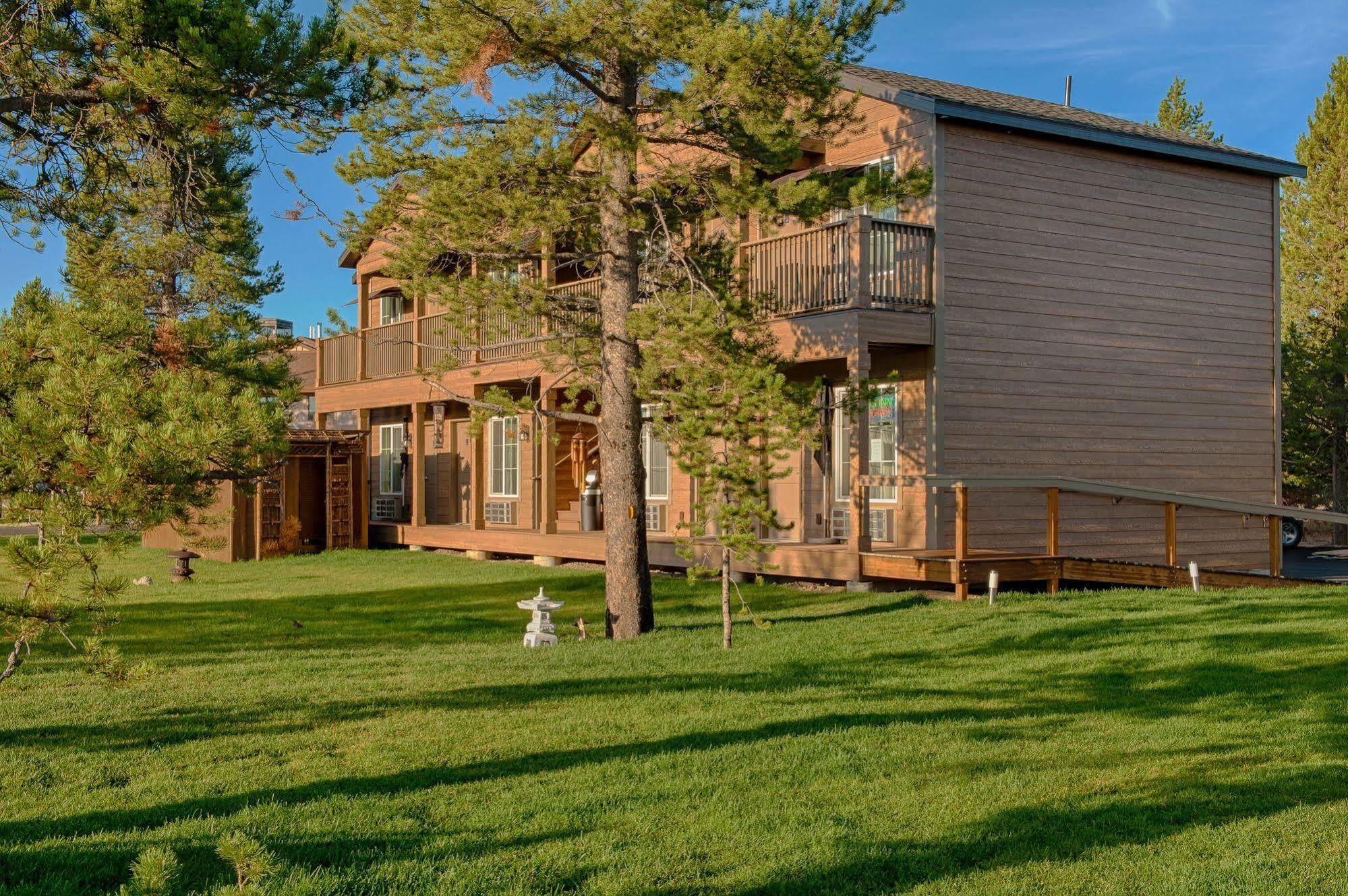 Tao'S Inn West Yellowstone Exterior foto
